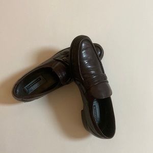 Florsheim size 11 Comfortech slip on loafers - preowned- deep burgundy